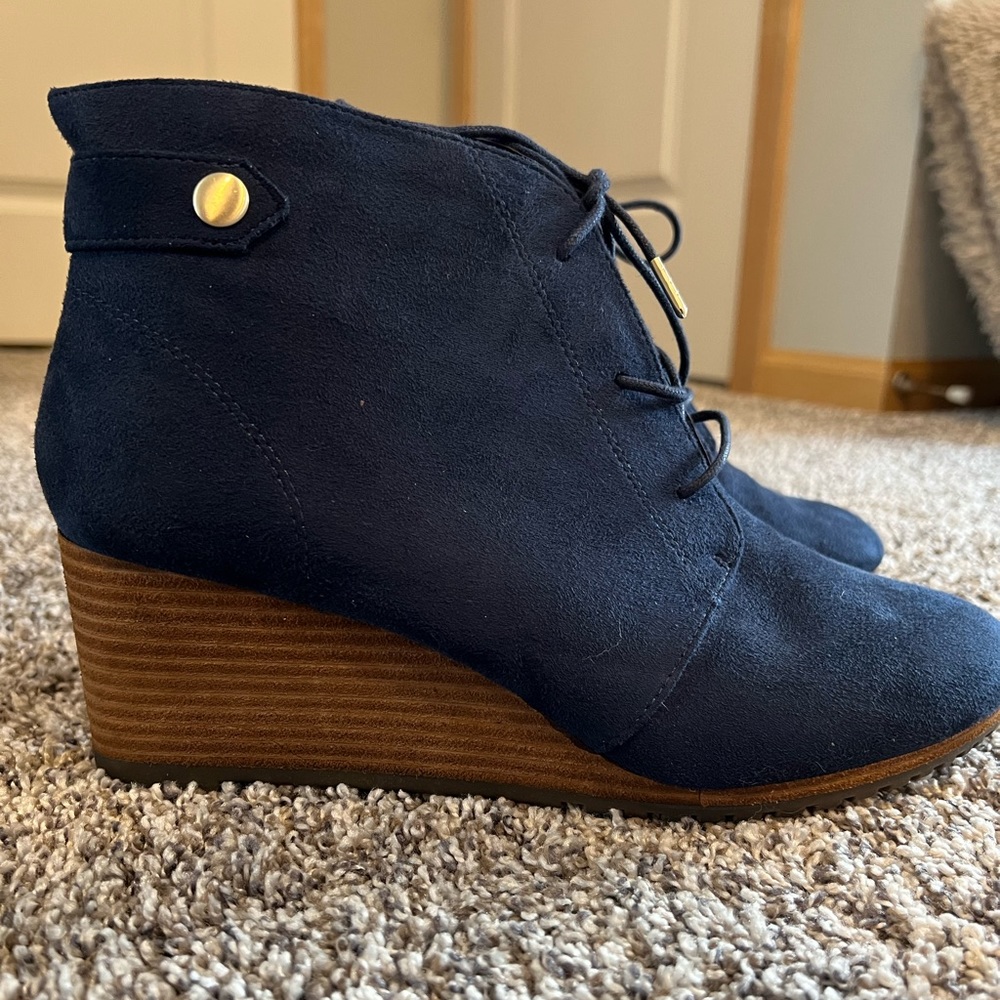 Dr Scholl’s shoes.